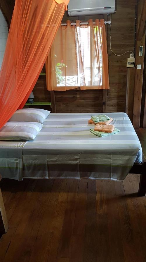 Gites Les Lodges Des Hauts De Deshaies Bungalow Barbade 외부 사진